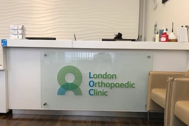 4 Reception area of The London Orthopaedic Clinic - One Body LDN Reception area of The London Orthopaedic Clinic