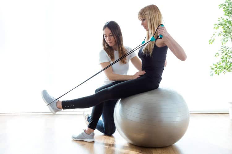 Post-orthopaedic rehab with London physio using resistance and stability - One Body LDN Post-orthopaedic rehab with London physio using resistance and stability