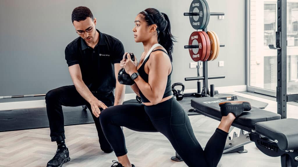 Best physiotherapy in London with guided kettlebell split squat