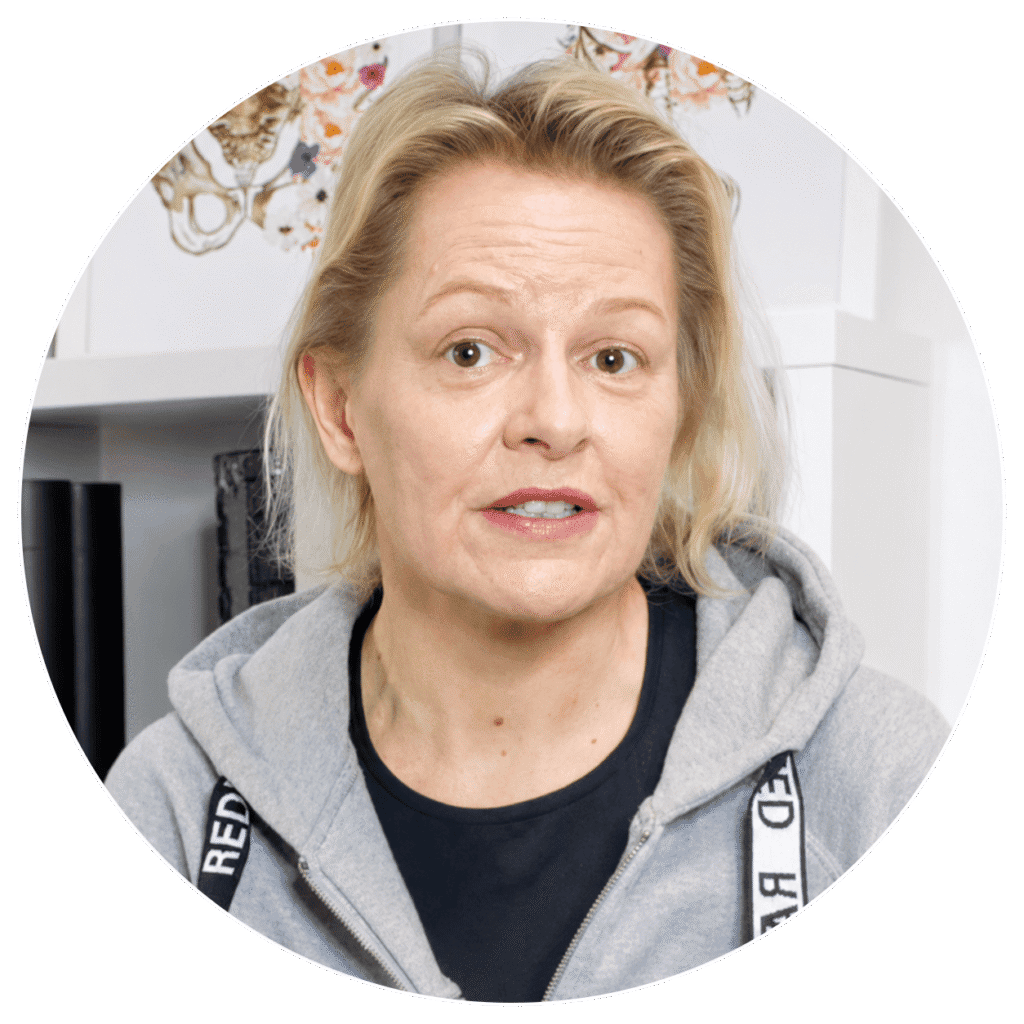 Woman receiving physiotherapy for hip and Achilles issues at One Body LDN.